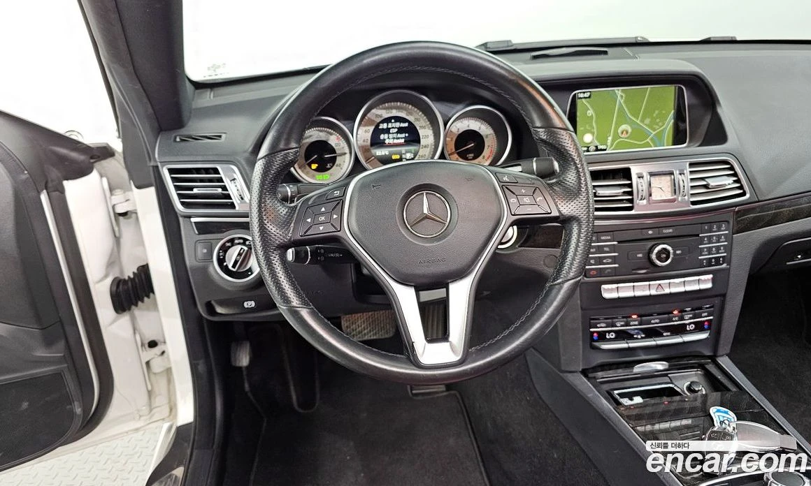 Mercedes-Benz E 200 E200 Coupe, снимка 13 - Автомобили и джипове - 56122860