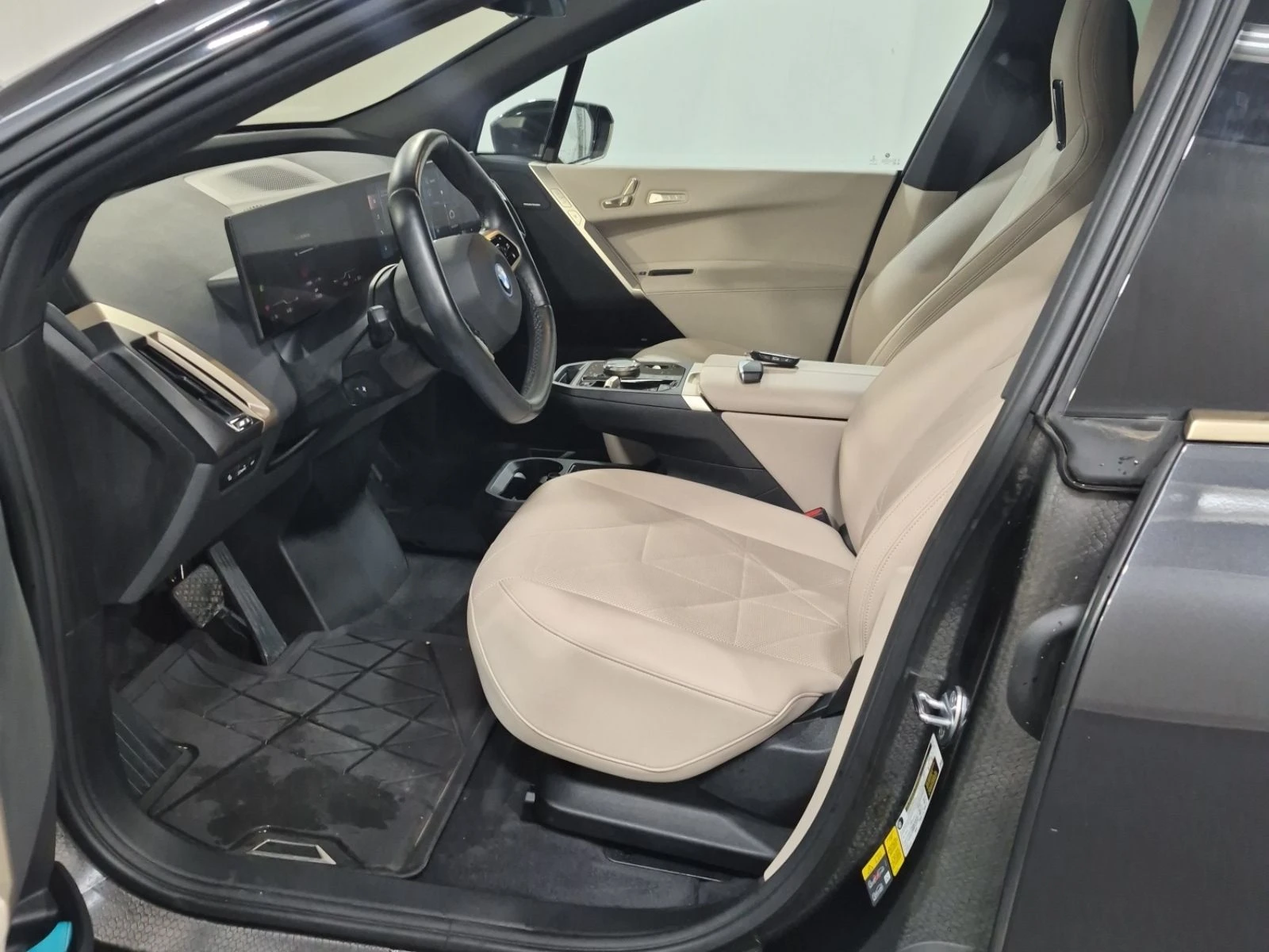 BMW iX 50* Distr* 360* Harman/Kardon* ������* ������* HUD | Mobile.bg � ����������� 7