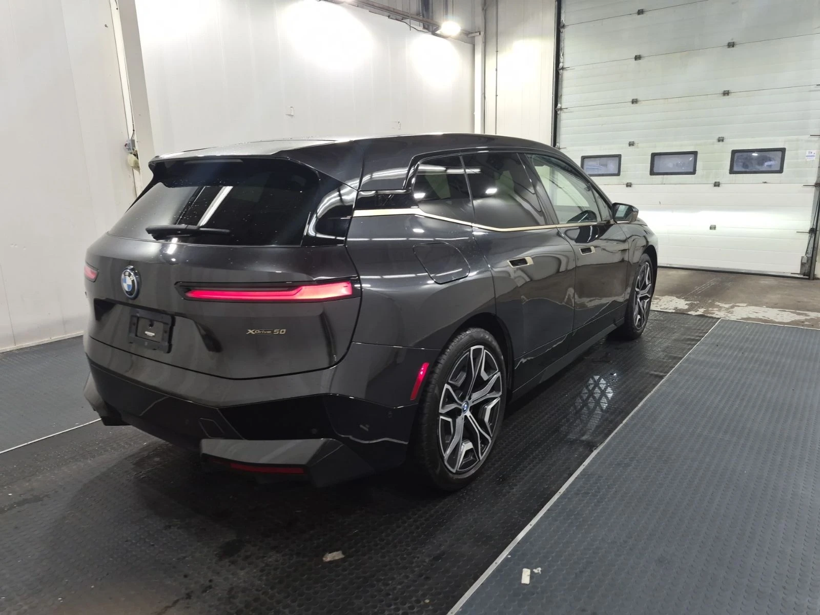 BMW iX 50* Distr* 360* Harman/Kardon* ������* ������* HUD | Mobile.bg � ����������� 4