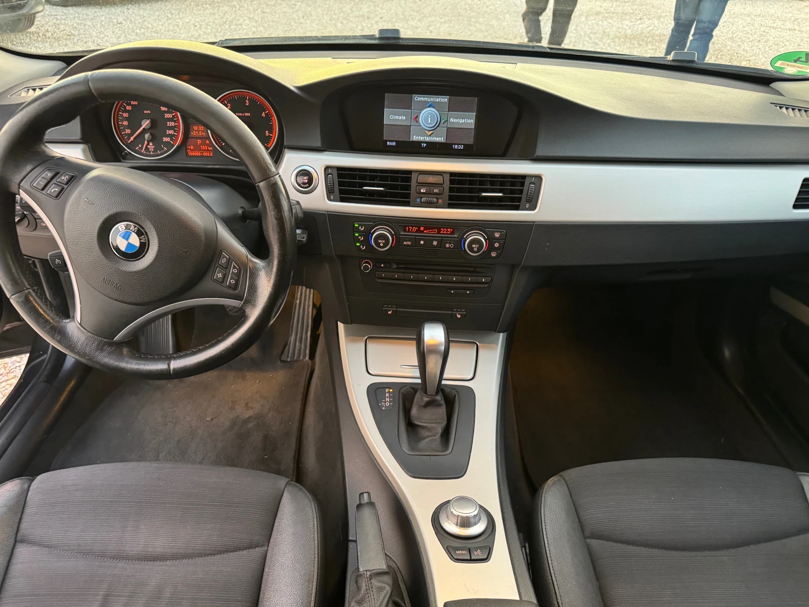 BMW 330 M57* Автомат* , снимка 6 - Автомобили и джипове - 56568240