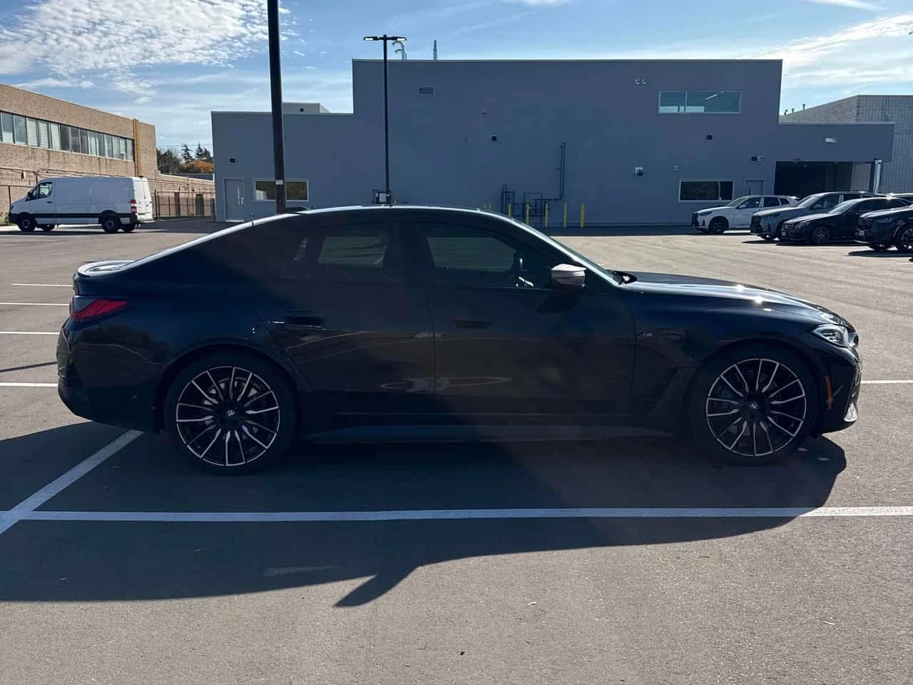 BMW i4 M50 XDRIVE * ������ ���������������� �� BMW*  | Mobile.bg � ����������� 4