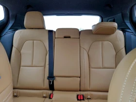 Volvo XC40 T5 Momentum, снимка 10