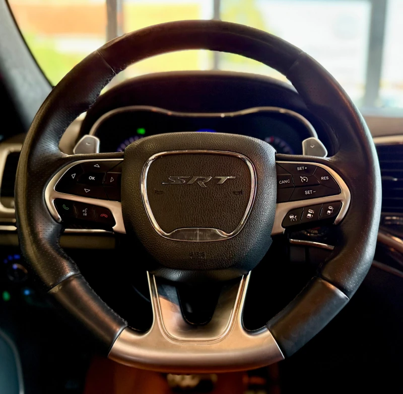 Jeep Grand cherokee SRT* Panorama* Harman/Kardon* Лизинг* Европейски, снимка 10 - Автомобили и джипове - 51595946