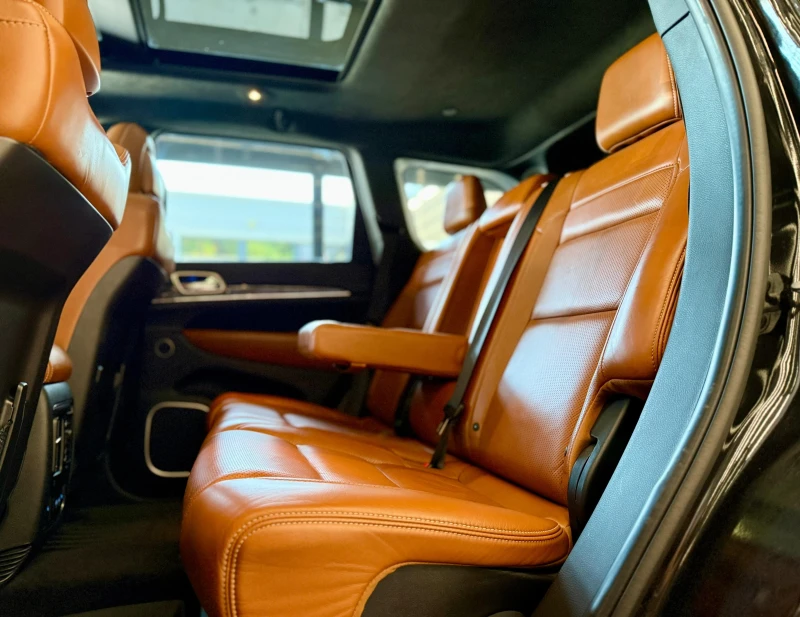 Jeep Grand cherokee SRT* Panorama* Harman/Kardon* Лизинг* Европейски, снимка 14 - Автомобили и джипове - 51595946