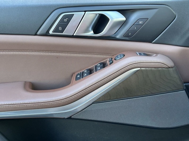 BMW X5 xDrive40i* Luxury* Power* All-Weather* Confidence, снимка 13 - Автомобили и джипове - 52728400