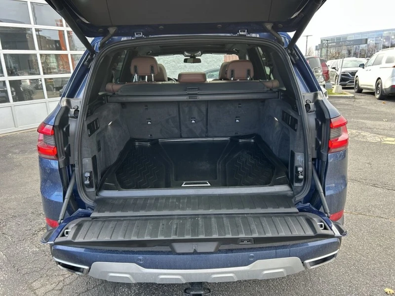 BMW X5 xDrive40i* Luxury* Power* All-Weather* Confidence, снимка 11 - Автомобили и джипове - 52728400