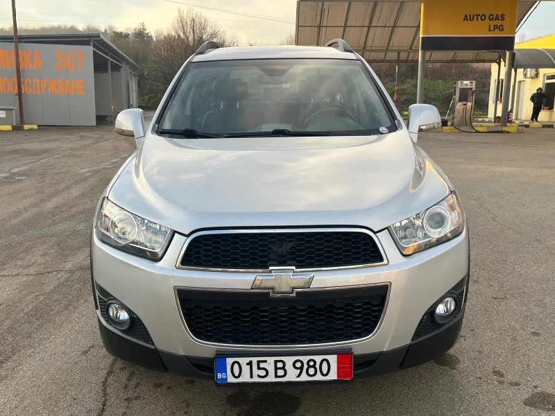 Chevrolet Captiva 2.4i 4x4, снимка 2 - Автомобили и джипове - 52942013