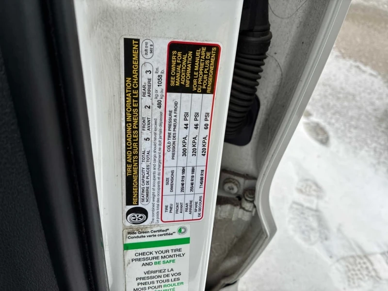 Audi Q3 * Progressiv * CARFAX * KEYLESS * ЗАДНА КАМЕРА , снимка 11 - Автомобили и джипове - 53251873