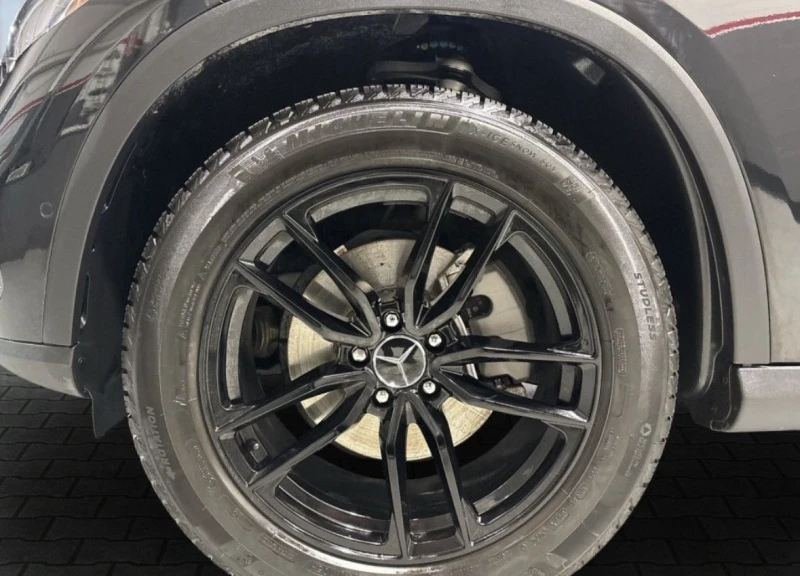 Mercedes-Benz GLC 300, снимка 9 - Автомобили и джипове - 53585334