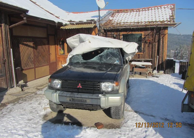 Mitsubishi Pajero 3.2 ИЗКУПУВАМ, снимка 12 - Автомобили и джипове - 34240144