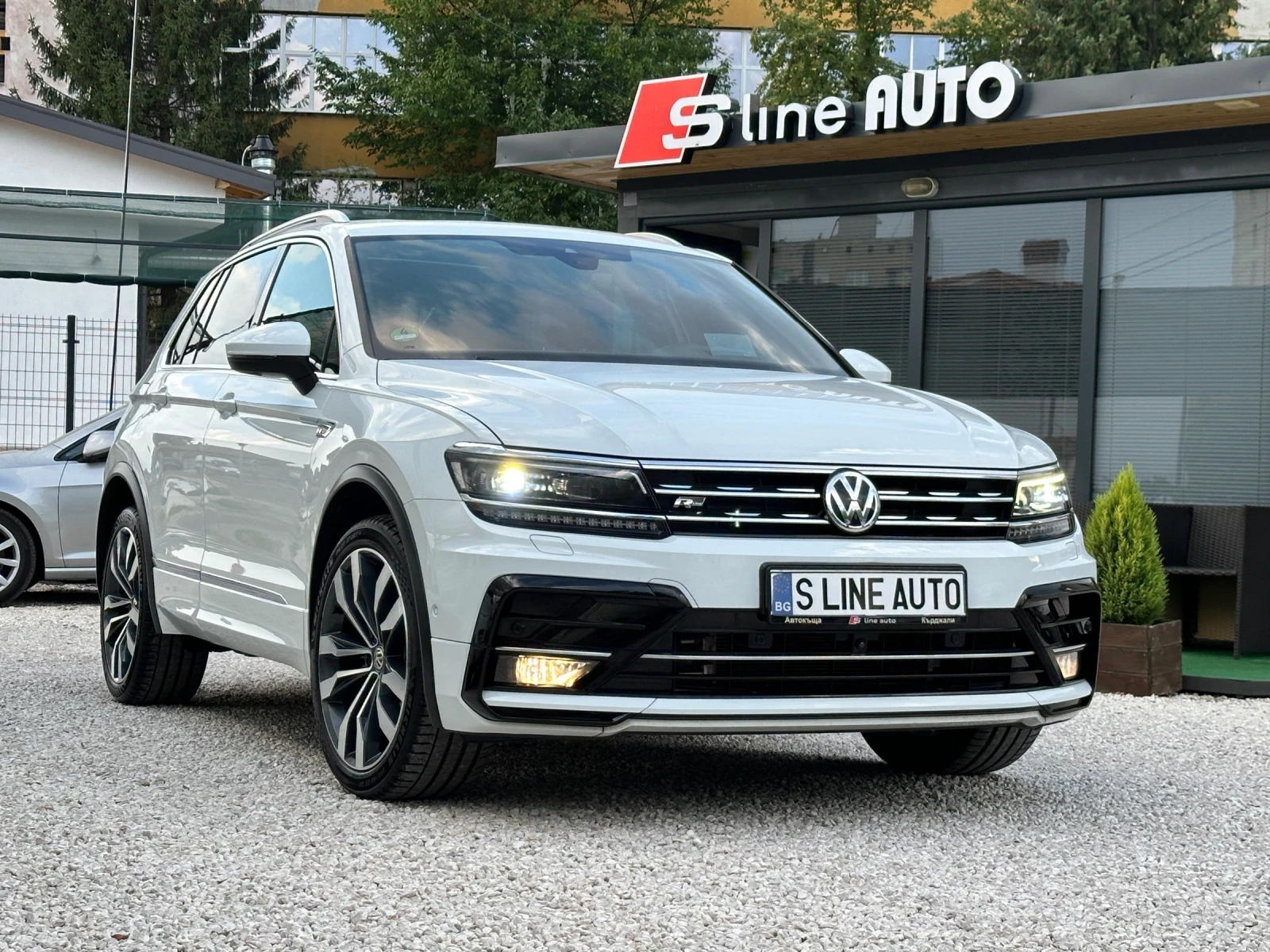 VW Tiguan R line* Dynaudio* 4motion* Head-up* * 360-камера*  - изображение 5