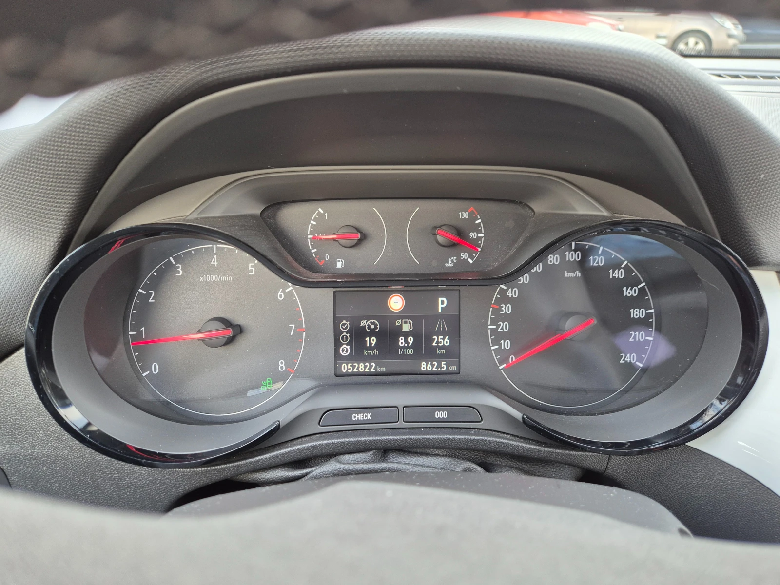 Opel Crossland X, снимка 16 - Автомобили и джипове - 53509129