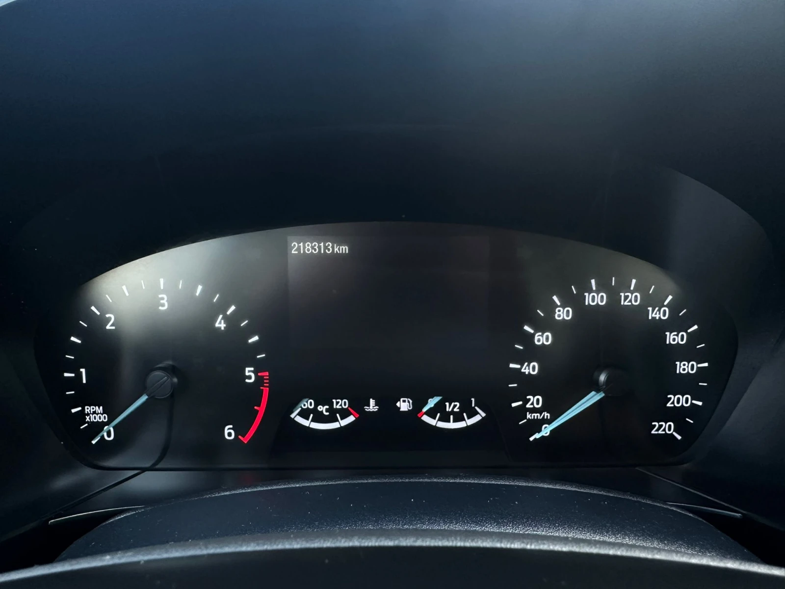 Ford Kuga / 1.5 D / EURO 6 / �������� �� 4 ������� + ����� / | Mobile.bg � ����������� 17