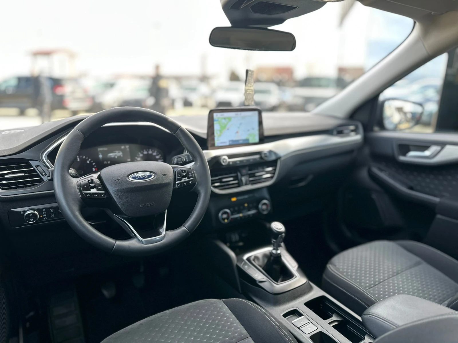 Ford Kuga / 1.5 D / EURO 6 / ПОДГРЕВИ НА 4 СЕДАЛКИ + ВОЛАН / - изображение 9