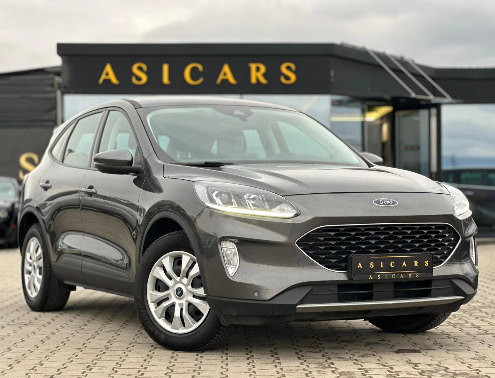 Ford Kuga / 1.5 D / EURO 6 / ПОДГРЕВИ НА 4 СЕДАЛКИ + ВОЛАН / - изображение 7