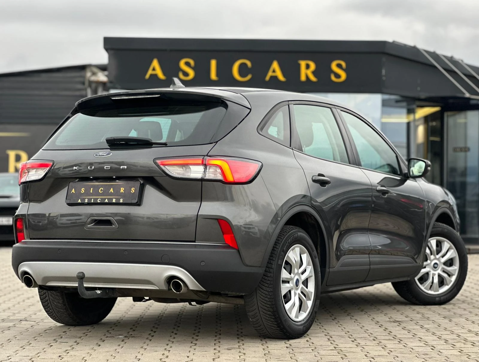 Ford Kuga / 1.5 D / EURO 6 / ПОДГРЕВИ НА 4 СЕДАЛКИ + ВОЛАН / - изображение 5