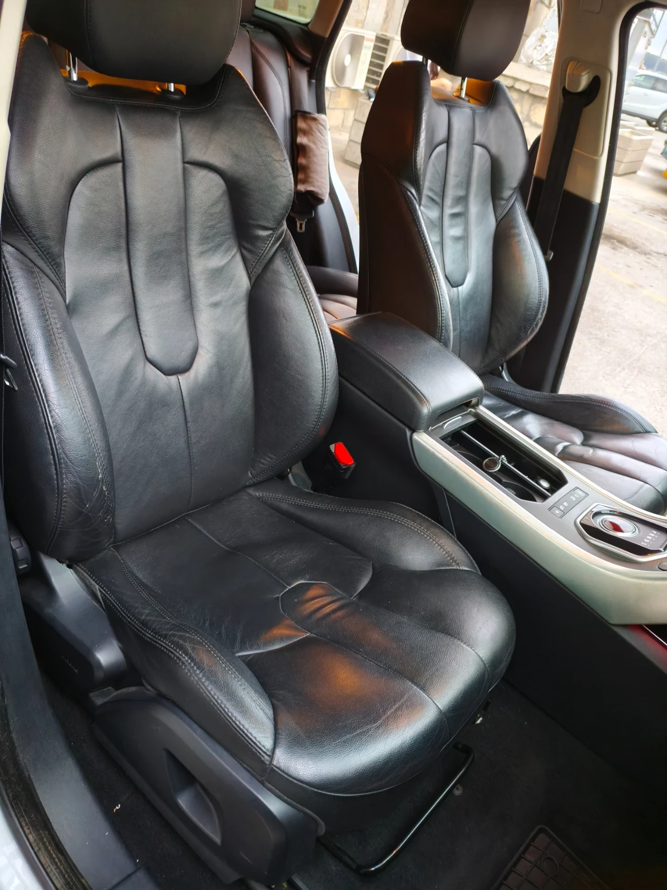 Land Rover Range Rover Evoque 2.2 150кс. TD4, снимка 13 - Автомобили и джипове - 55662329