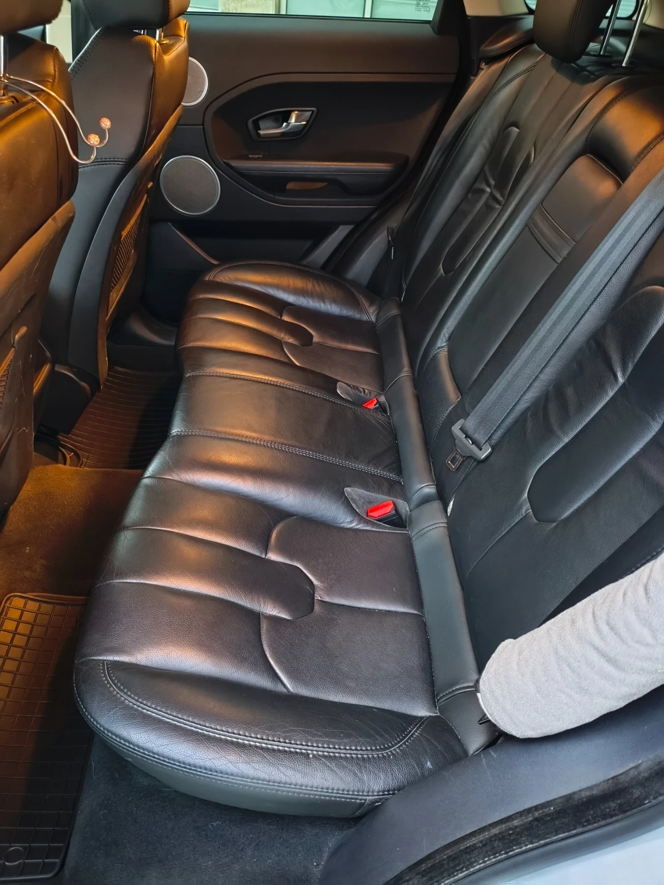 Land Rover Range Rover Evoque 2.2 150кс. TD4, снимка 17 - Автомобили и джипове - 55662329