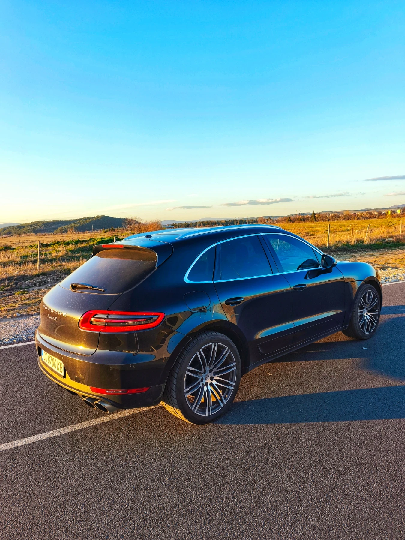 Porsche Macan, снимка 2 - Автомобили и джипове - 56114875