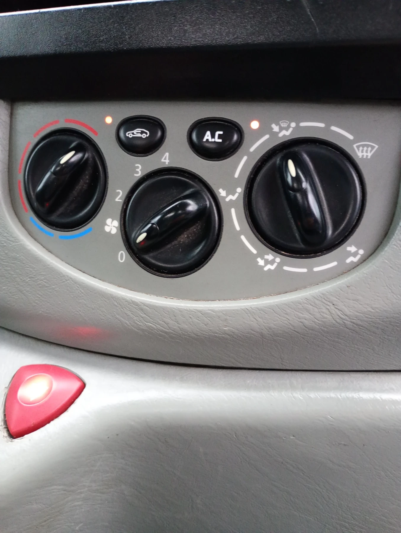 Opel Vivaro  - изображение 9