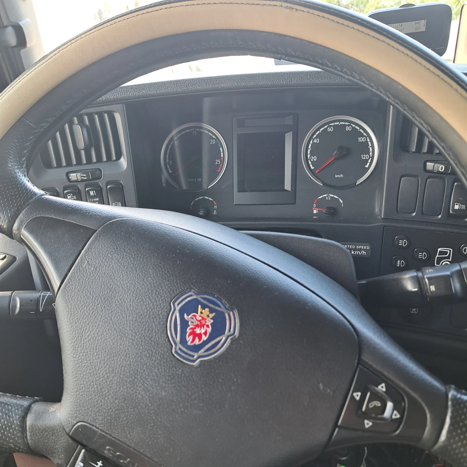Scania R 450  - изображение 7