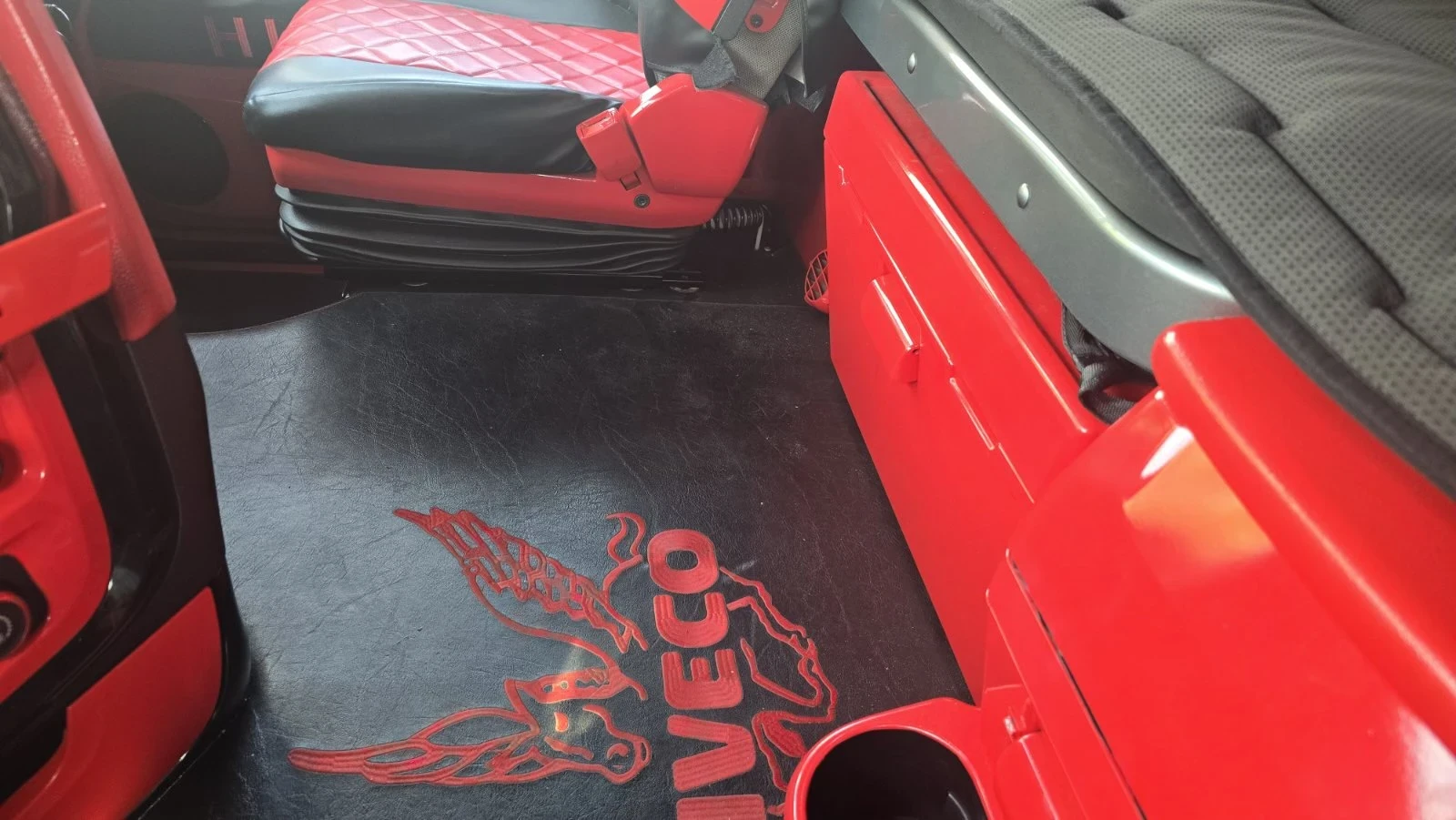 Iveco X-Way 480 / evro 6 / юбилеен, снимка 11 - Камиони - 55914489