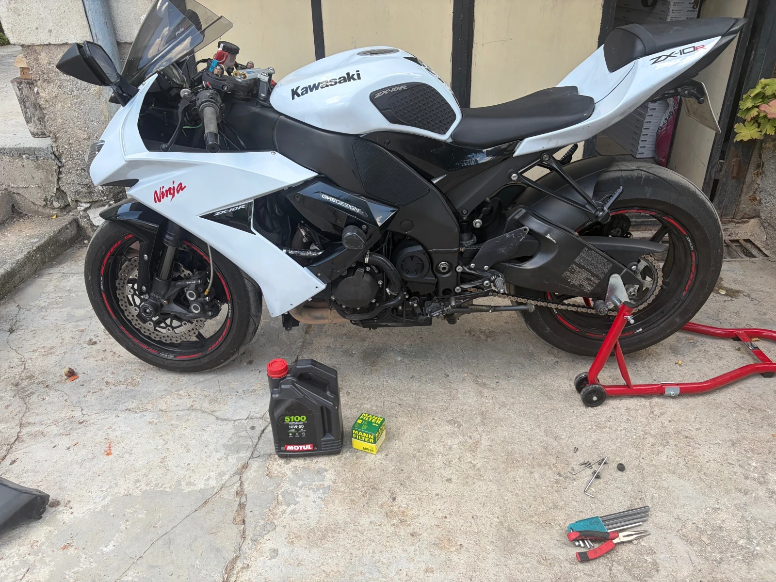 Kawasaki Zxr Zx-10r ОБСЛУЖЕН, ПЕРФЕКТЕН, снимка 2 - Мотоциклети и мототехника - 55982248