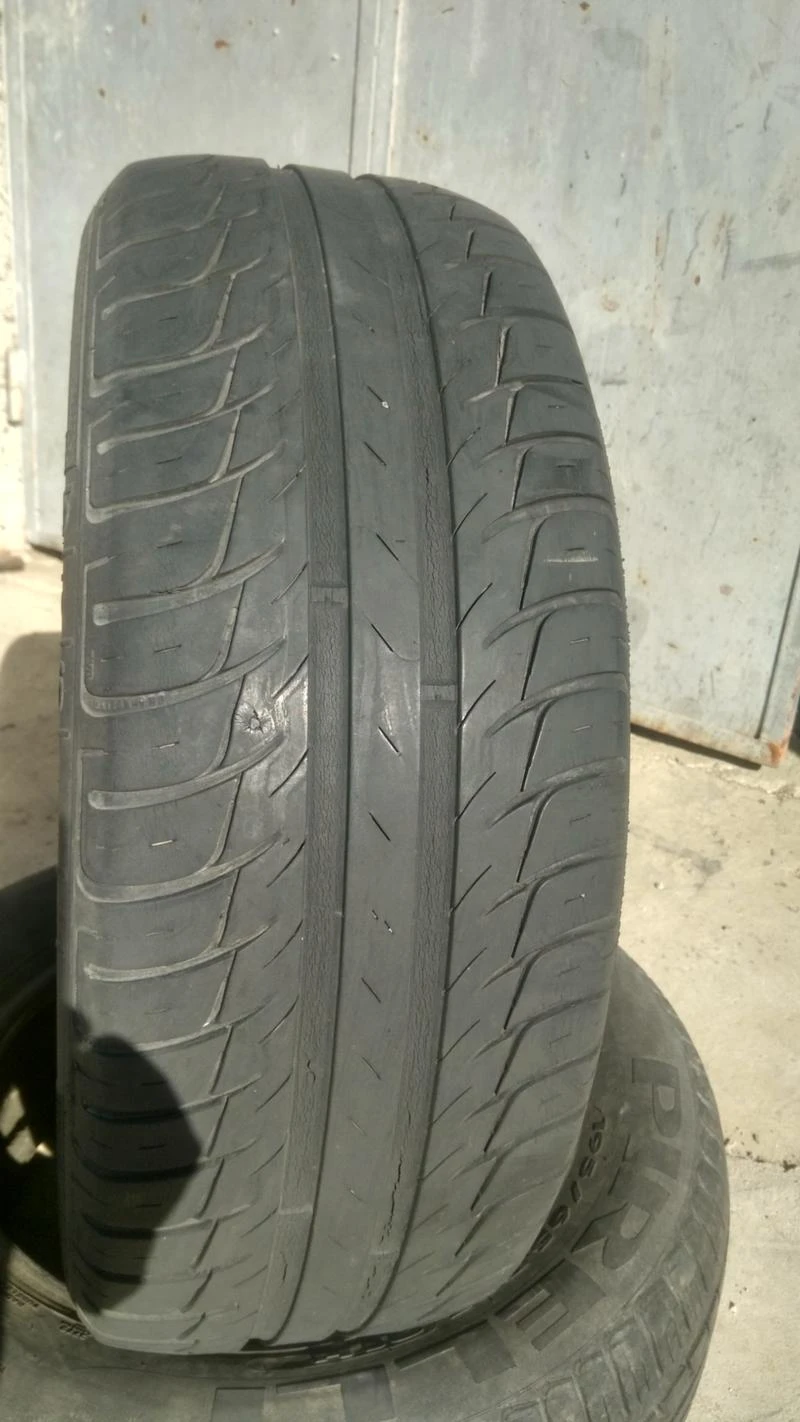 Гуми Летни 205/55R16, снимка 1 - Гуми и джанти - 20587382