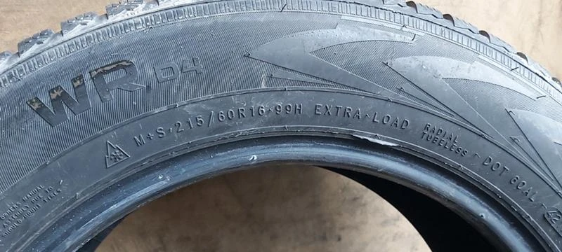 Гуми Зимни 215/60R16, снимка 6 - Гуми и джанти - 35130469