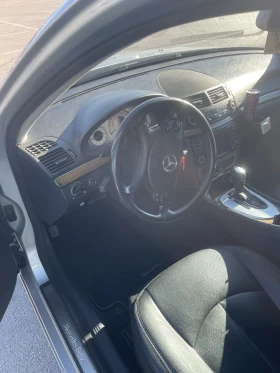Mercedes-Benz E 280 4 MATIK, снимка 6