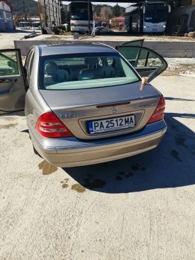 Mercedes-Benz C 200, снимка 11