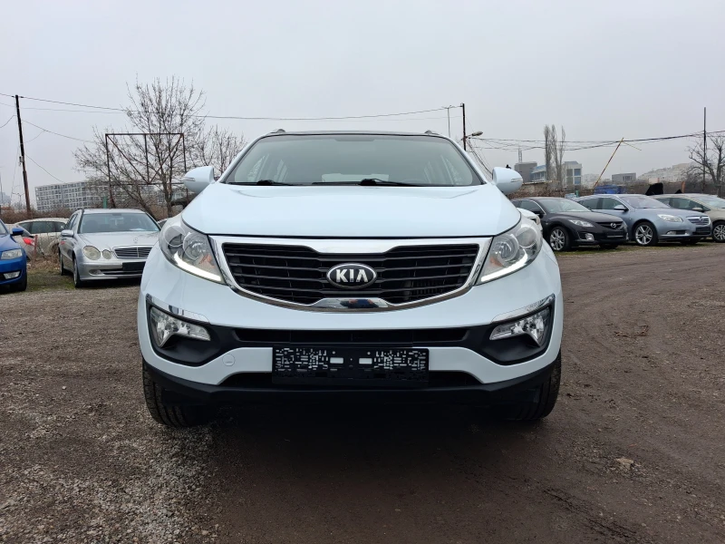 Kia Sportage 1.7-116к.сНАВИ;КАМЕРА;ПАНОРАМА;АВТОПИЛОТ, снимка 2 - Автомобили и джипове - 52717886