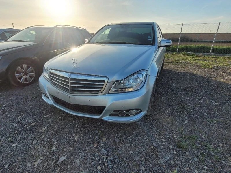 Mercedes-Benz C 220 W204 2.2 CDI (651), снимка 4 - Автомобили и джипове - 47353022