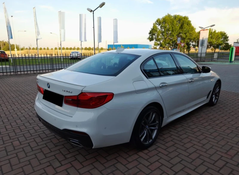 BMW 520 d xDrive M-Sport, снимка 3 - Автомобили и джипове - 46980171