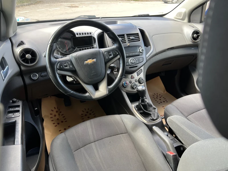 Chevrolet Aveo 1.2, снимка 10 - Автомобили и джипове - 47426107