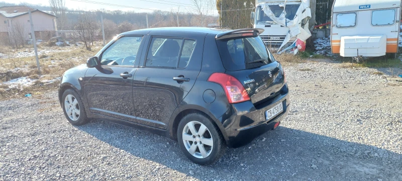 Suzuki Swift 1, 3 i  90000km., снимка 3 - Автомобили и джипове - 48501112