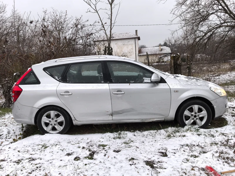 Kia Ceed, снимка 4 - Автомобили и джипове - 49236649