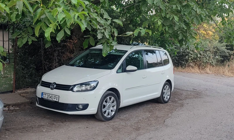 VW Touran, снимка 5 - Автомобили и джипове - 51240663