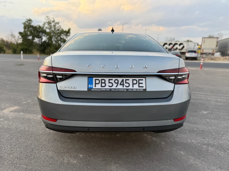Skoda Superb ГАРАНЦИЯ , DIGITAL , 2.0 A/T, снимка 4 - Автомобили и джипове - 51702130