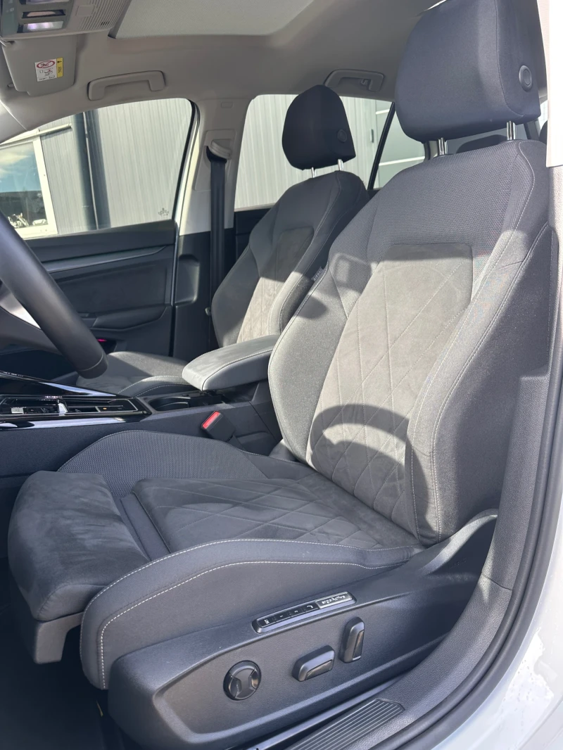 VW Golf 8.5 Style Full Option IQ 2.0TDI 11.000KM, снимка 6 - Автомобили и джипове - 52503499