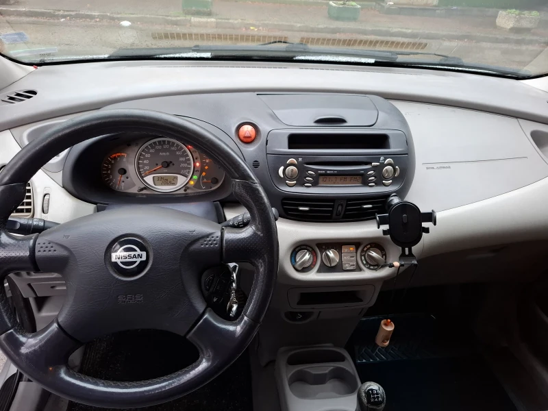 Nissan Almera tino, снимка 5 - Автомобили и джипове - 52618937