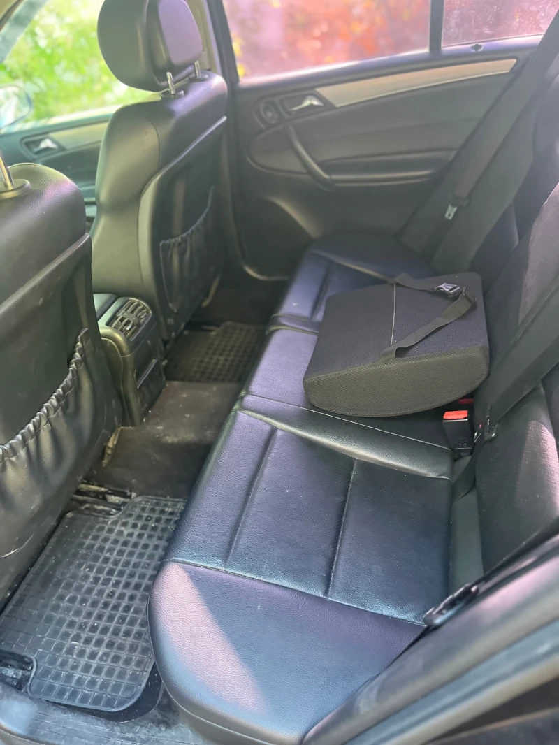 Mercedes-Benz C 220 KOJA AVANGARDE, снимка 6 - Автомобили и джипове - 53135360