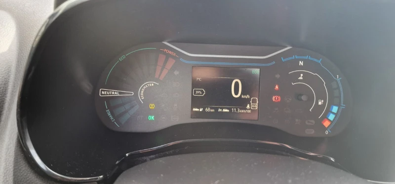 Dacia Spring, снимка 8 - Автомобили и джипове - 53292928