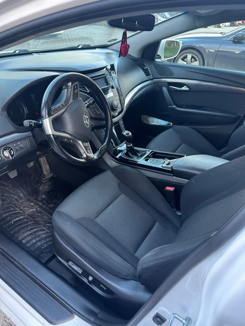 Hyundai I40 1.7, снимка 5 - Автомобили и джипове - 53429265