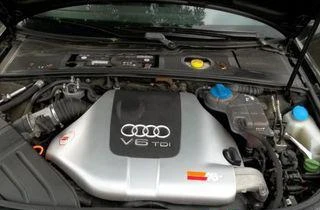 Audi A4 2.5TDI quatro разпродажба, снимка 11 - Автомобили и джипове - 4995806