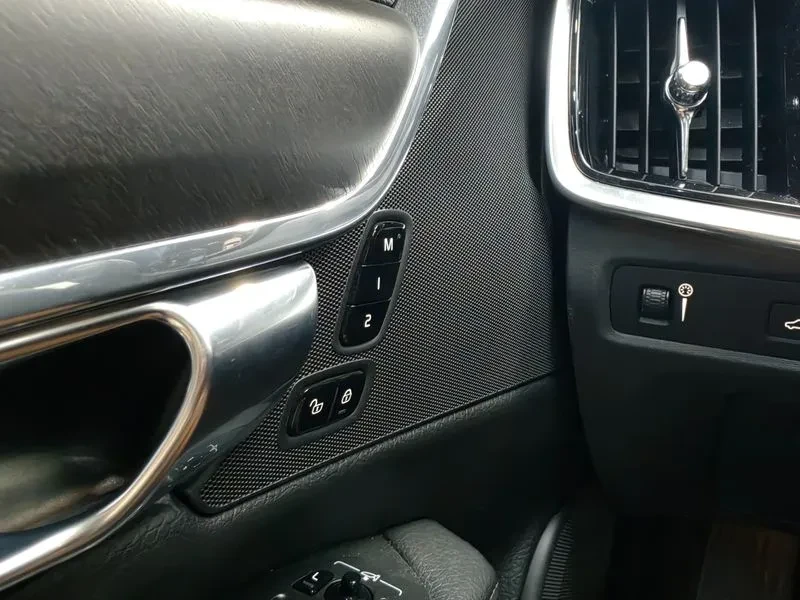 Volvo V90  Cross Country D5 Awd, снимка 14 - Автомобили и джипове - 56698798