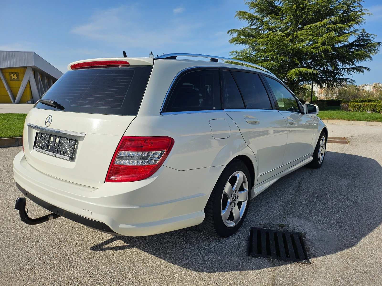 Mercedes-Benz C 220 2.2 CDI Avantgarde AMG - изображение 2