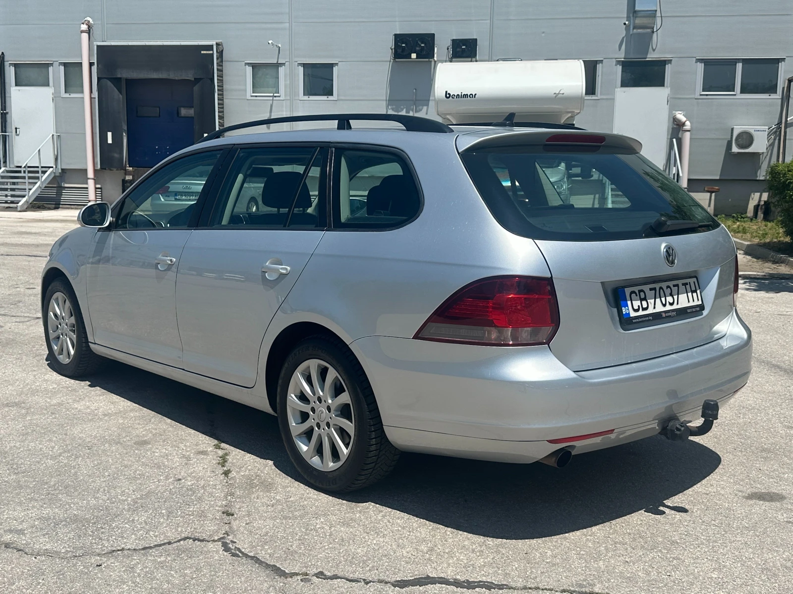 VW Golf 1.6d 105 к.с. - изображение 3