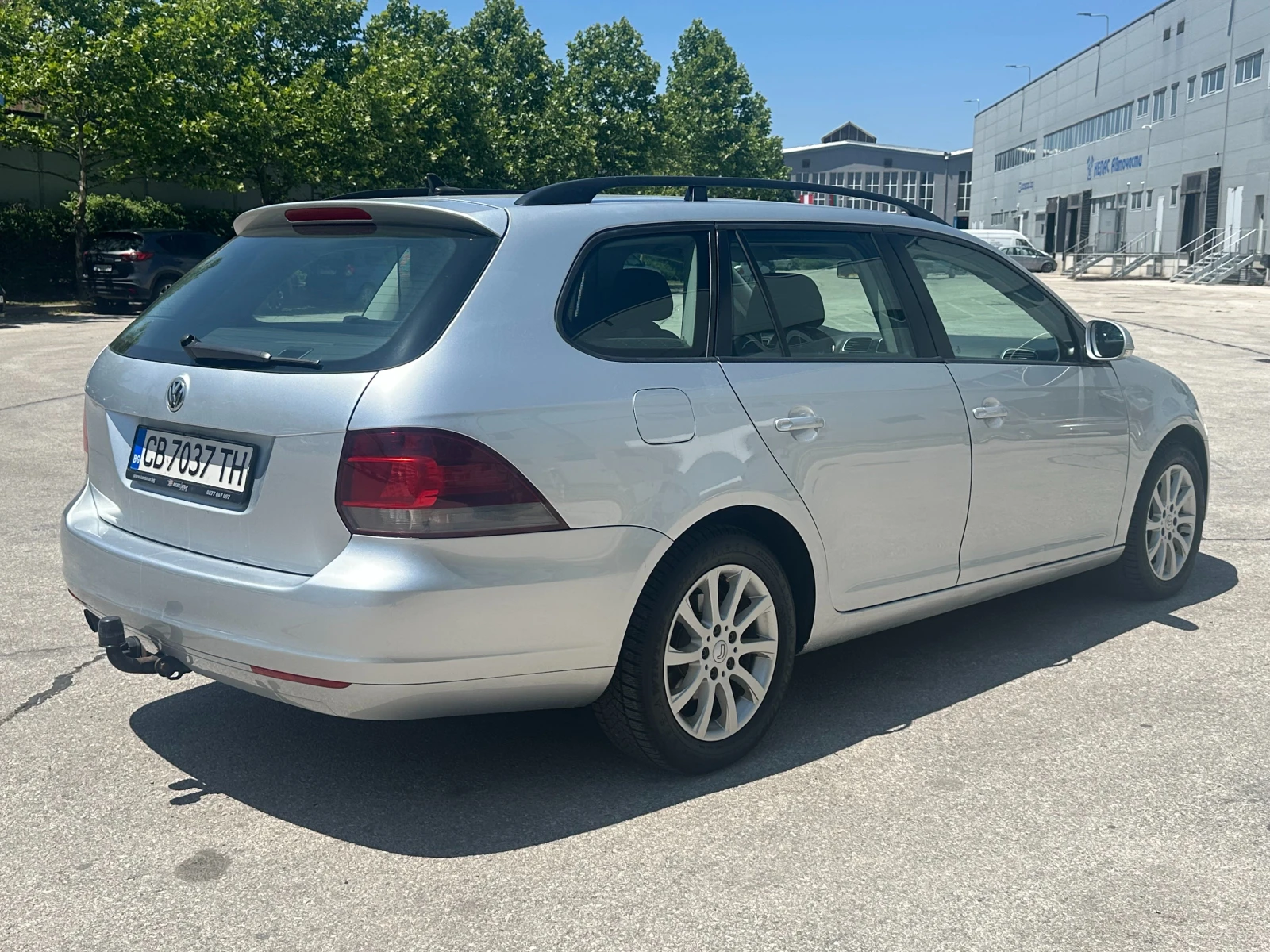 VW Golf 1.6d 105 к.с. - изображение 4