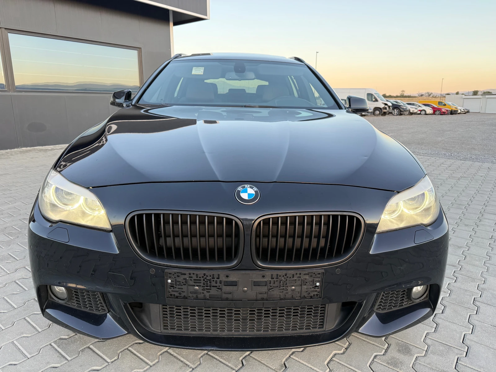 BMW 525 3.0 d Собствен лизинг !!! - изображение 2
